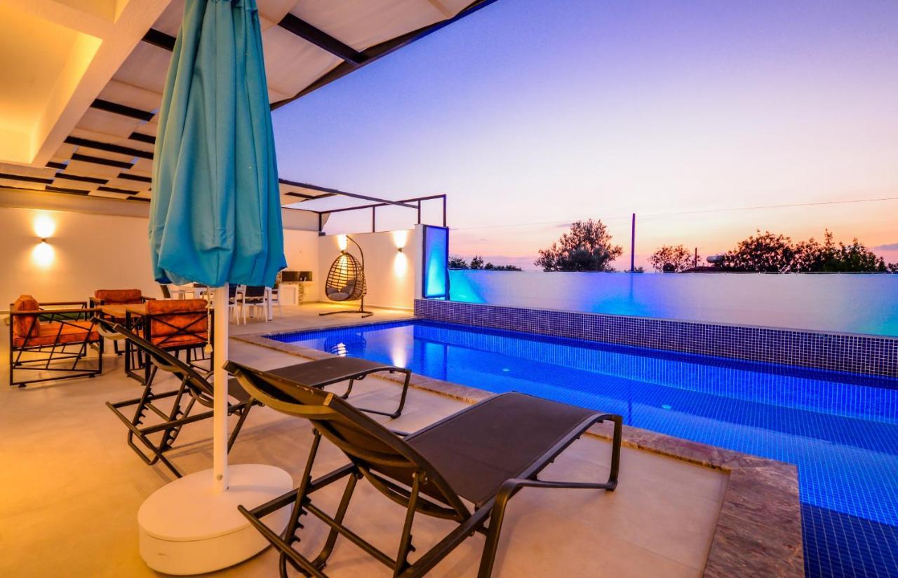 Tar - 2 Bedroom Holiday Villa in Kalkan Kaş Esterno foto